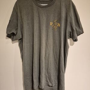 Men's Gray T-Shirt with Gold Graphic